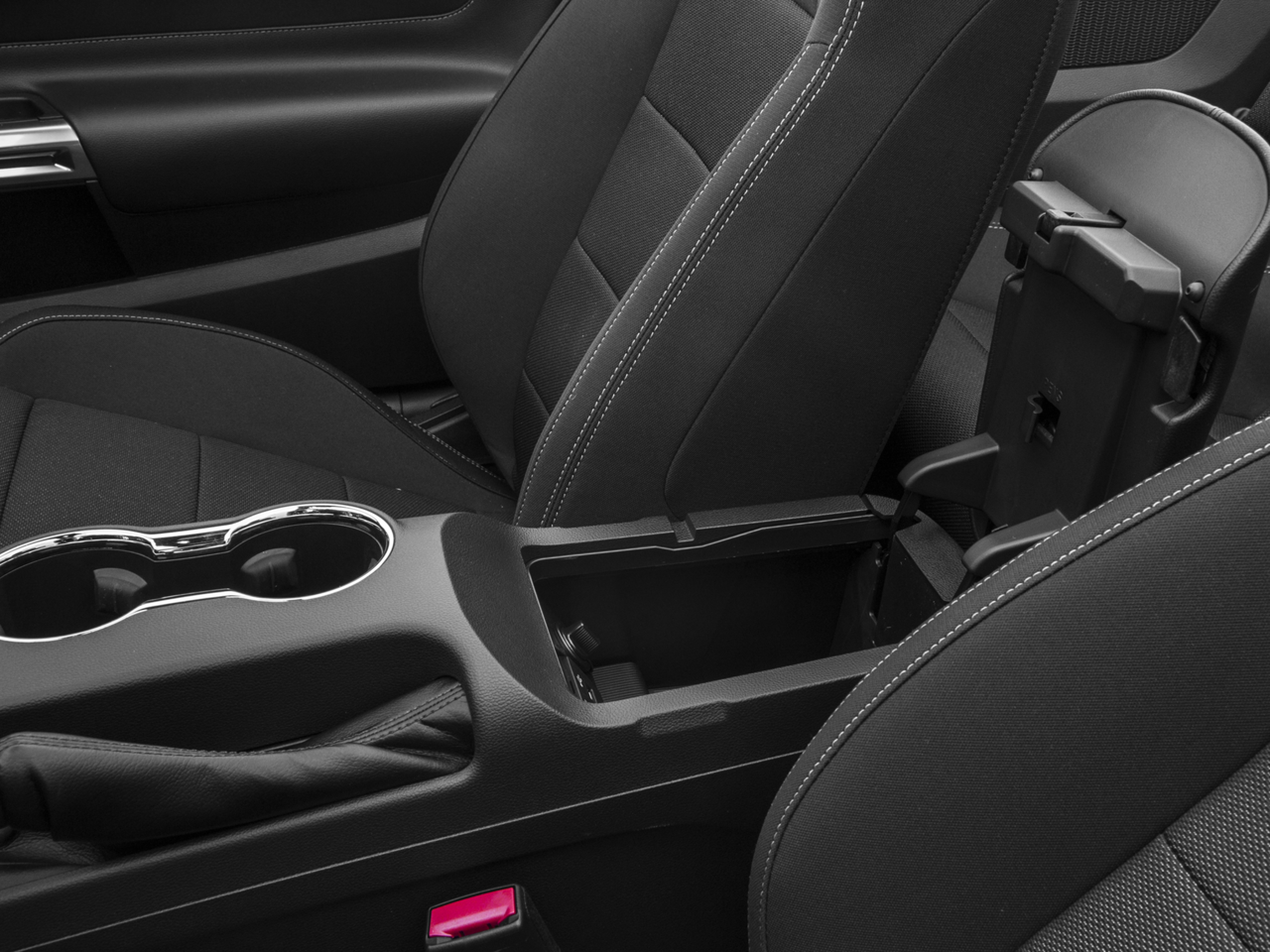 2017 Ford Mustang EcoBoost Premium + Heated & Cooled Front Seats