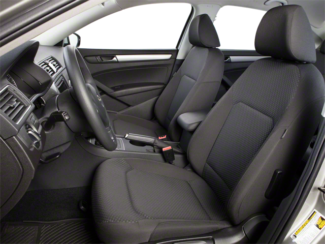 2013 Volkswagen Passat 2.5L Wolfsburg Edition