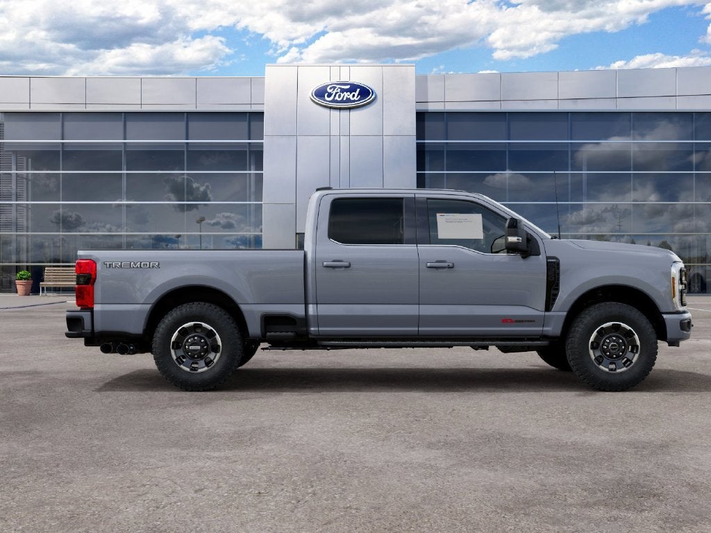 2027 Ford F-350SD F-350® Lariat®