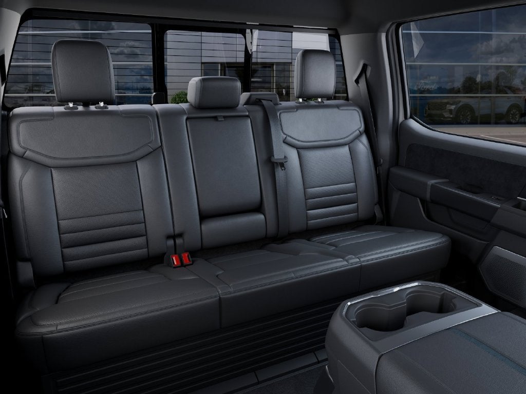 2027 Ford F-350SD F-350® Platinum®