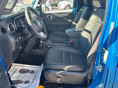 2025 Jeep Wrangler WRANGLER 4-DOOR SAHARA