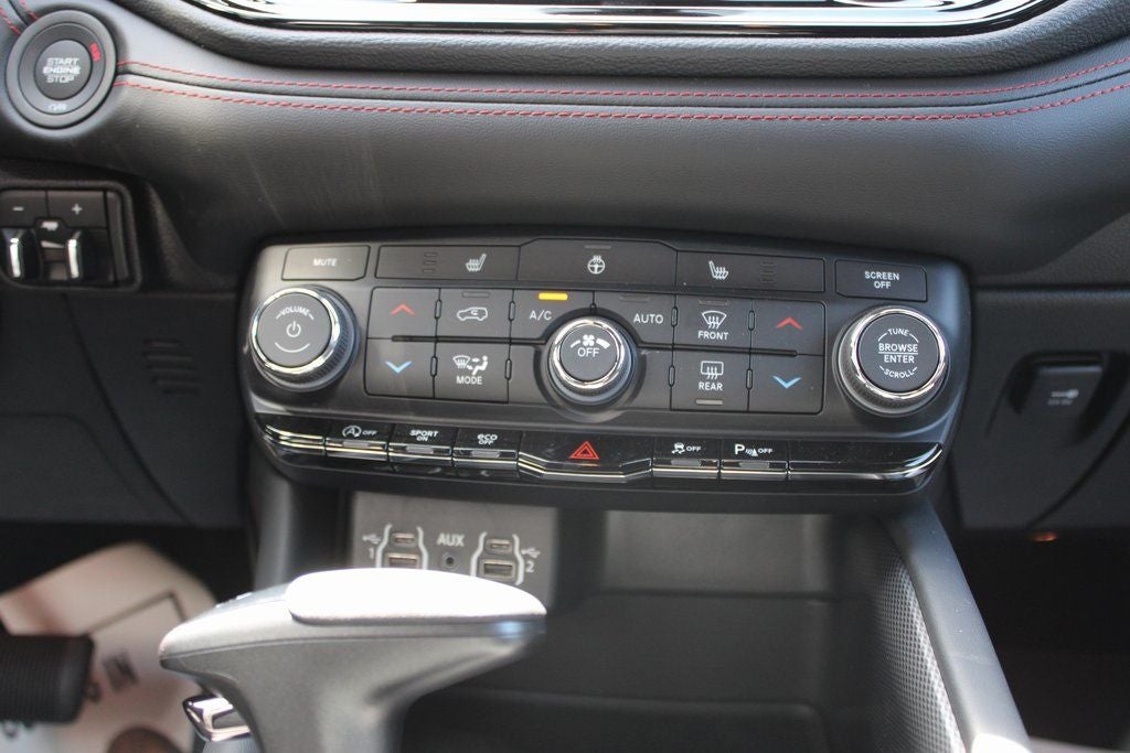 2024 Dodge Durango GT Blacktop w Tow Package