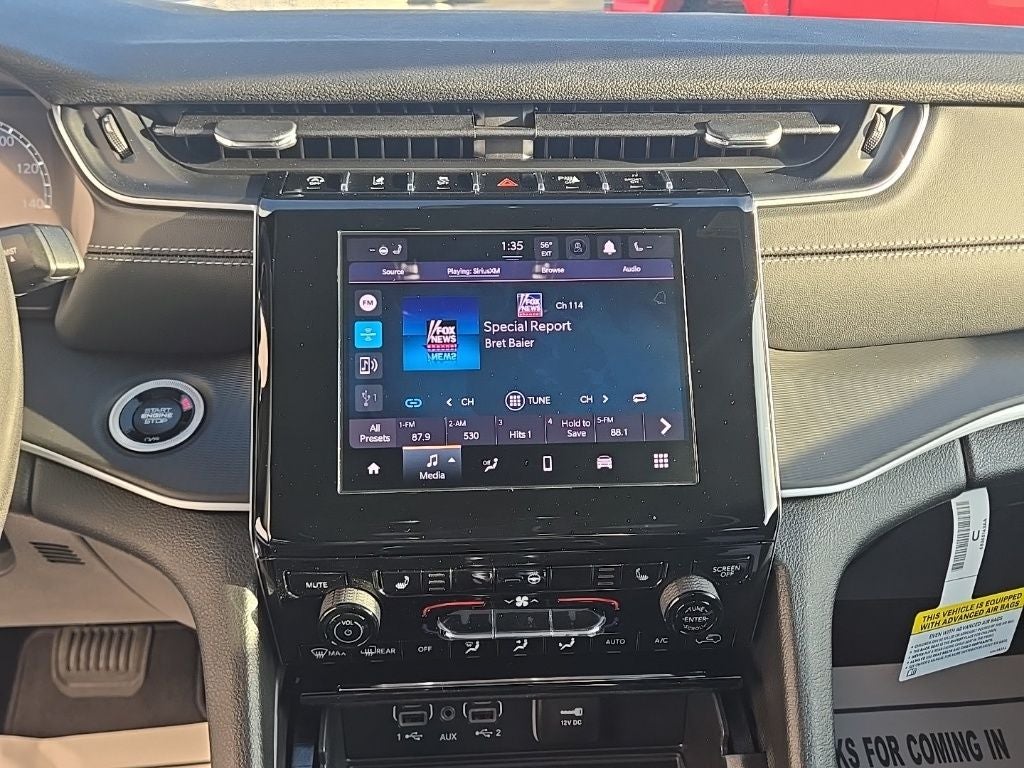 2025 Jeep Grand Cherokee GRAND CHEROKEE LAREDO X 4X4