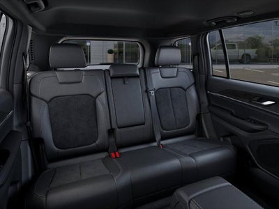 2027 Jeep Grand Cherokee GRAND CHEROKEE LAREDO ALTITUDE 4X4