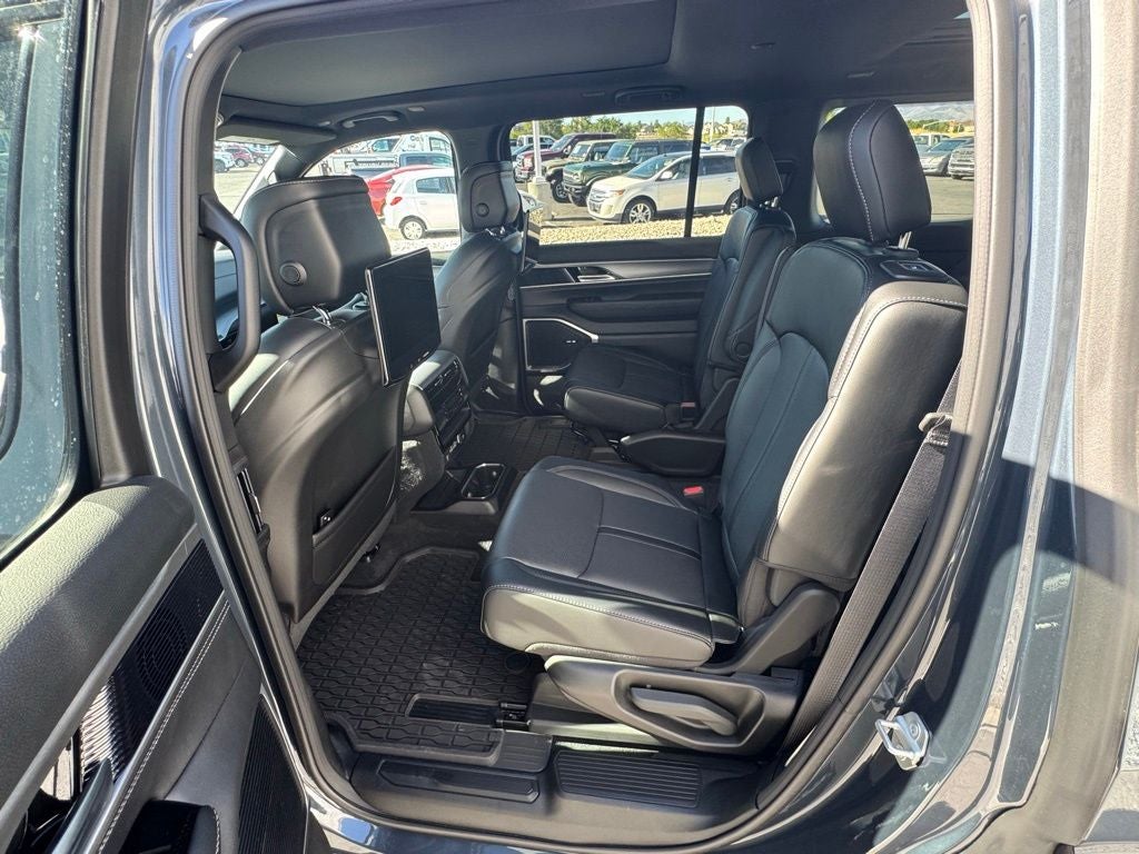 2025 Jeep Wagoneer WAGONEER OVERLAND 4X4