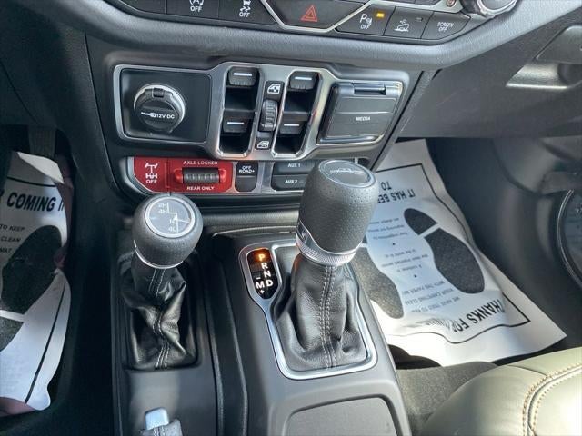 2025 Jeep Gladiator GLADIATOR MOJAVE 4X4