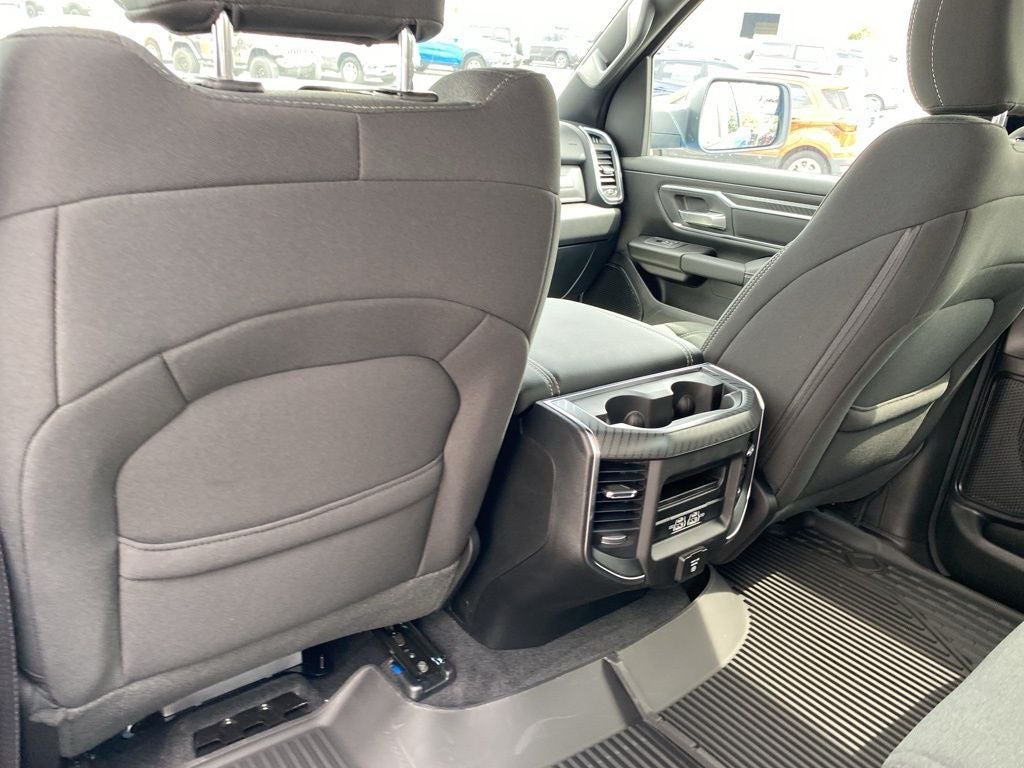 2025 RAM Ram 1500 RAM 1500 BIG HORN CREW CAB 4X4 5'7' BOX