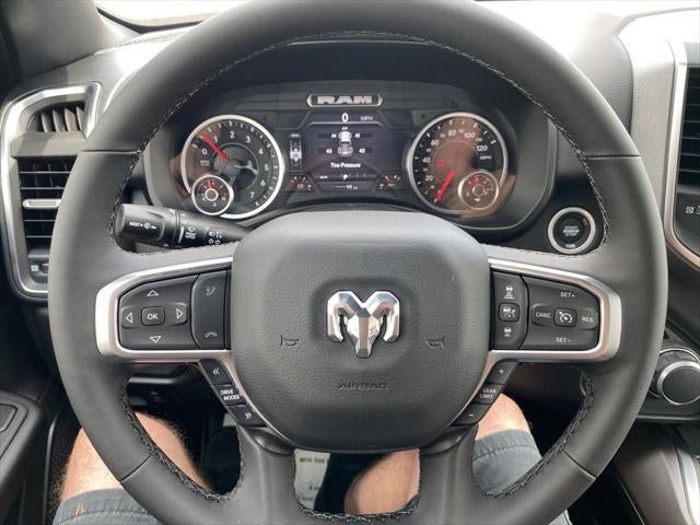 2025 RAM Ram 1500 RAM 1500 BIG HORN CREW CAB 4X4 5'7' BOX