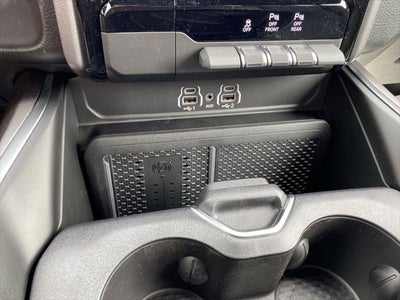 2025 RAM Ram 1500 RAM 1500 BIG HORN CREW CAB 4X4 5'7' BOX