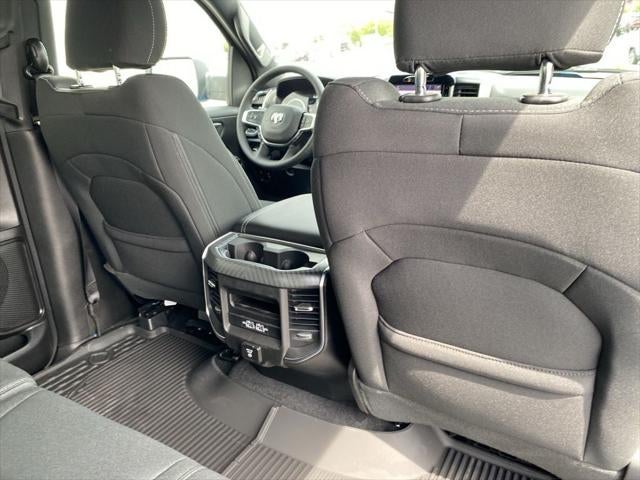 2025 RAM Ram 1500 RAM 1500 BIG HORN CREW CAB 4X4 5'7' BOX