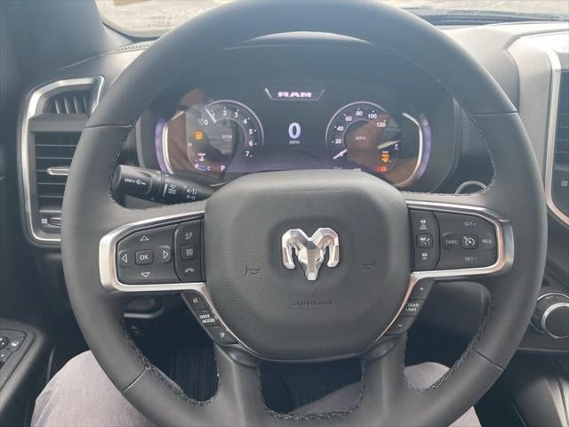 2025 RAM Ram 1500 RAM 1500 BIG HORN CREW CAB 4X4 5'7' BOX