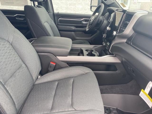 2025 RAM Ram 1500 RAM 1500 BIG HORN CREW CAB 4X4 5'7' BOX