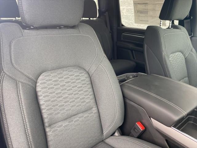 2025 RAM Ram 1500 RAM 1500 BIG HORN CREW CAB 4X4 5'7' BOX