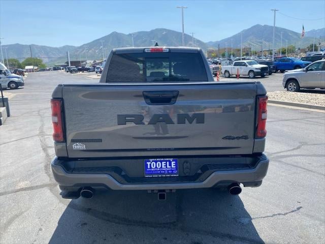 2025 RAM Ram 1500 RAM 1500 BIG HORN CREW CAB 4X4 5'7' BOX