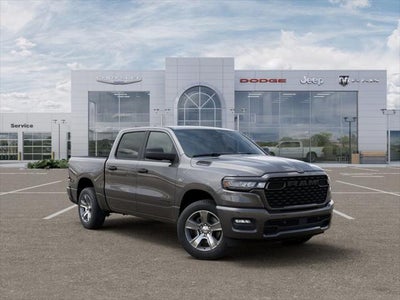 2026 RAM Ram 1500 RAM 1500 EXPRESS CREW CAB 4X4 5'7' BOX