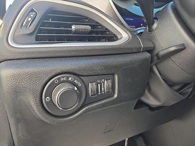 2026 Chrysler Voyager VOYAGER LX