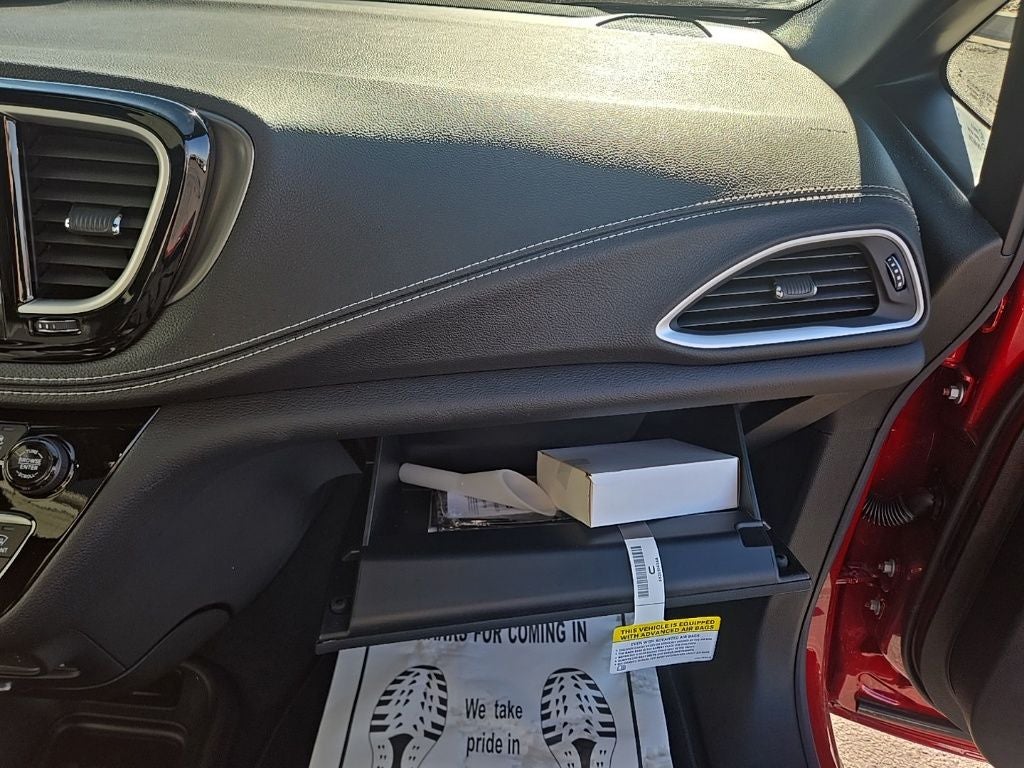 2026 Chrysler Pacifica PACIFICA SELECT AWD