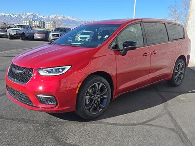 2026 Chrysler Pacifica PACIFICA SELECT AWD