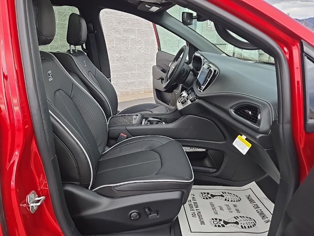 2026 Chrysler Pacifica PACIFICA LIMITED AWD