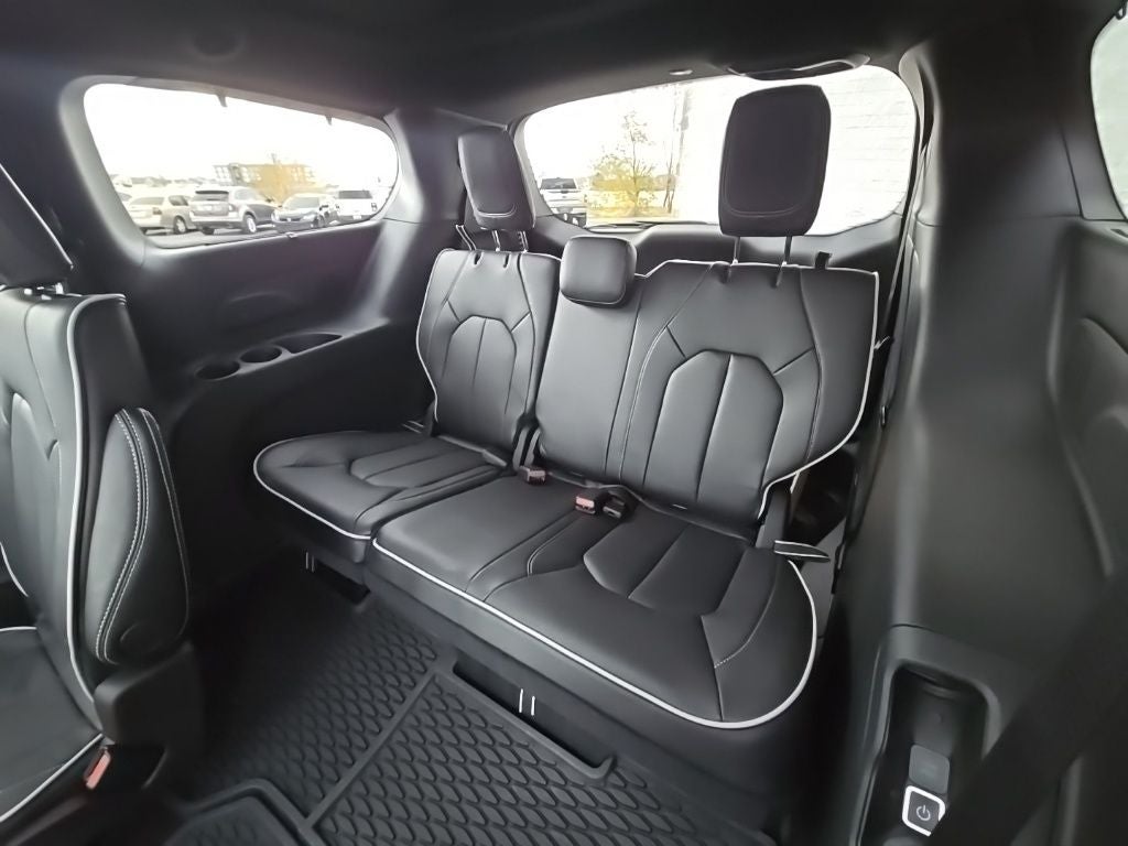 2026 Chrysler Pacifica PACIFICA LIMITED AWD