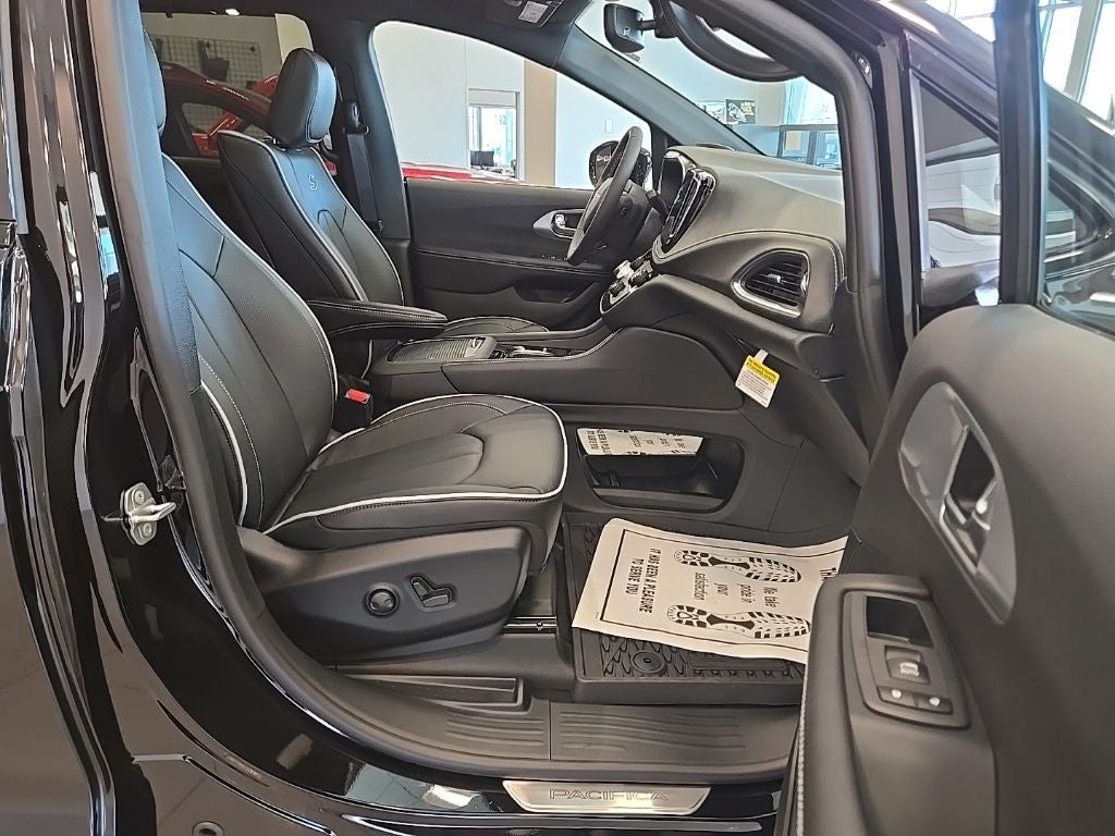 2026 Chrysler Pacifica PACIFICA LIMITED AWD