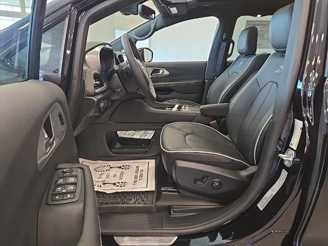 2026 Chrysler Pacifica PACIFICA LIMITED AWD