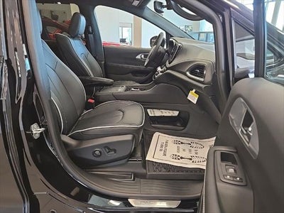 2026 Chrysler Pacifica PACIFICA LIMITED AWD