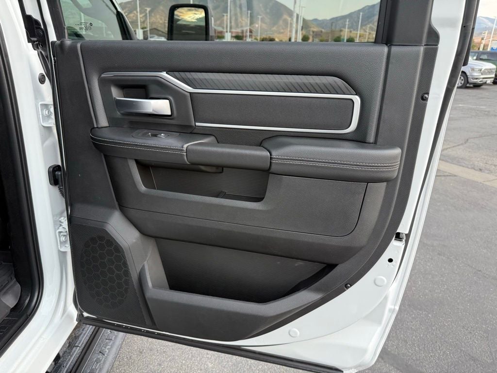 2026 RAM Ram 3500 RAM 3500 BIG HORN CREW CAB 4X4 6'4' BOX