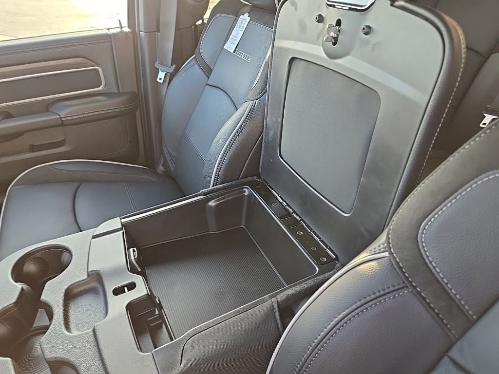 2026 RAM Ram 3500 RAM 3500 LARAMIE CREW CAB 4X4 6'4' BOX