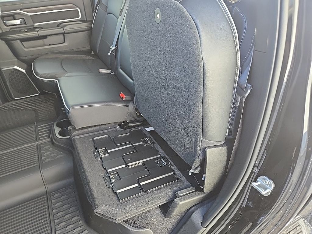 2026 RAM Ram 3500 RAM 3500 LARAMIE CREW CAB 4X4 6'4' BOX