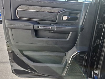 2026 RAM Ram 3500 RAM 3500 LIMITED MEGA CAB 4X4 6'4' BOX