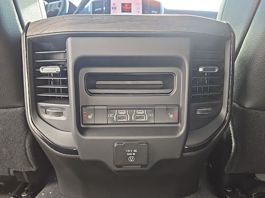 2026 RAM Ram 3500 RAM 3500 LIMITED MEGA CAB 4X4 6'4' BOX