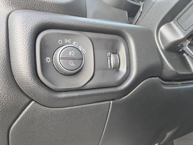 2026 RAM Ram 2500 RAM 2500 WARLOCK CREW CAB 4X4 6'4' BOX