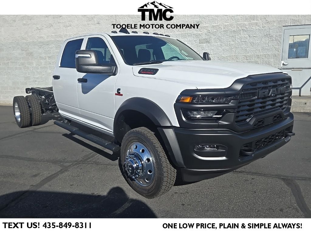 2026 RAM Ram 5500 Chassis Cab RAM 5500 TRADESMAN CHASSIS CREW CAB 4X4 84' CA