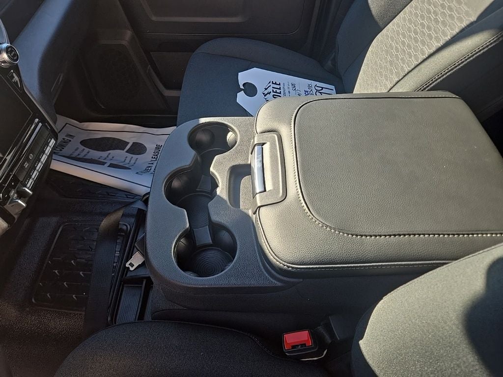 2026 RAM Ram 5500 Chassis Cab RAM 5500 TRADESMAN CHASSIS CREW CAB 4X4 84' CA