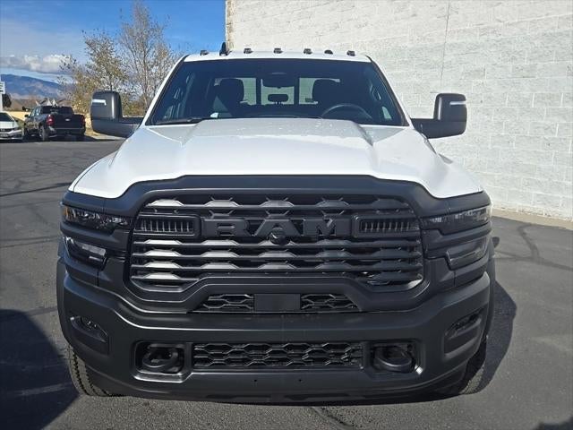 2026 RAM Ram 5500 Chassis Cab RAM 5500 TRADESMAN CHASSIS CREW CAB 4X4 84' CA