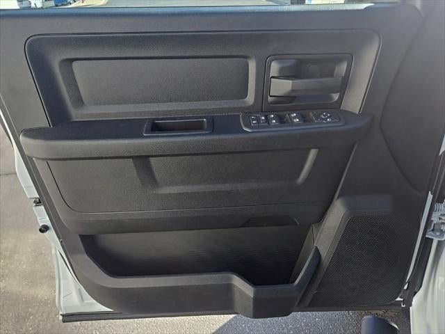 2026 RAM Ram 5500 Chassis Cab RAM 5500 TRADESMAN CHASSIS CREW CAB 4X4 84' CA