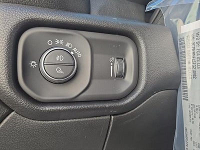 2026 RAM Ram 5500 Chassis Cab RAM 5500 TRADESMAN CHASSIS CREW CAB 4X4 84' CA