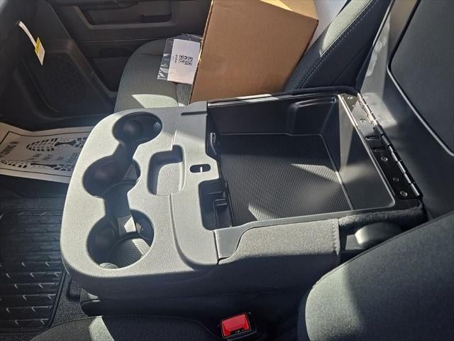 2026 RAM Ram 3500 Chassis Cab RAM 3500 TRADESMAN CHASSIS REGULAR CAB 4X2 84' CA