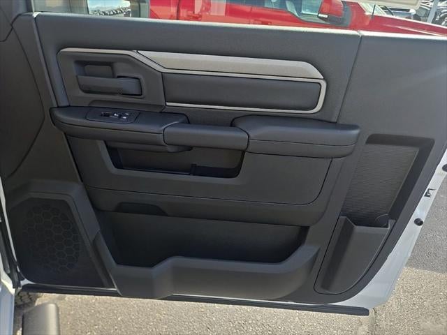 2026 RAM Ram 3500 Chassis Cab RAM 3500 TRADESMAN CHASSIS REGULAR CAB 4X2 84' CA