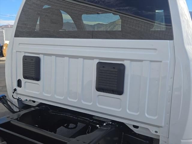 2026 RAM Ram 3500 Chassis Cab RAM 3500 TRADESMAN CHASSIS REGULAR CAB 4X2 84' CA