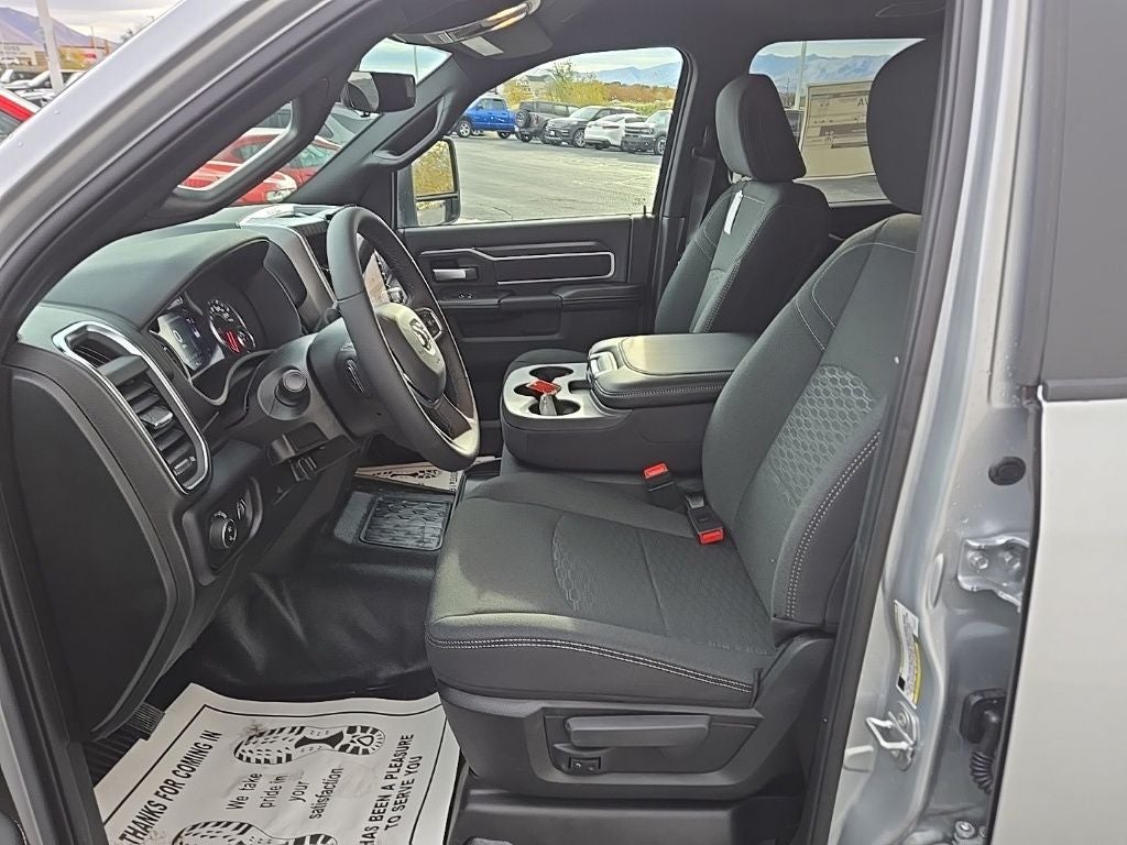 2026 RAM Ram 3500 Chassis Cab RAM 3500 BIG HORN CREW CAB CHASSIS 4X4 60' CA