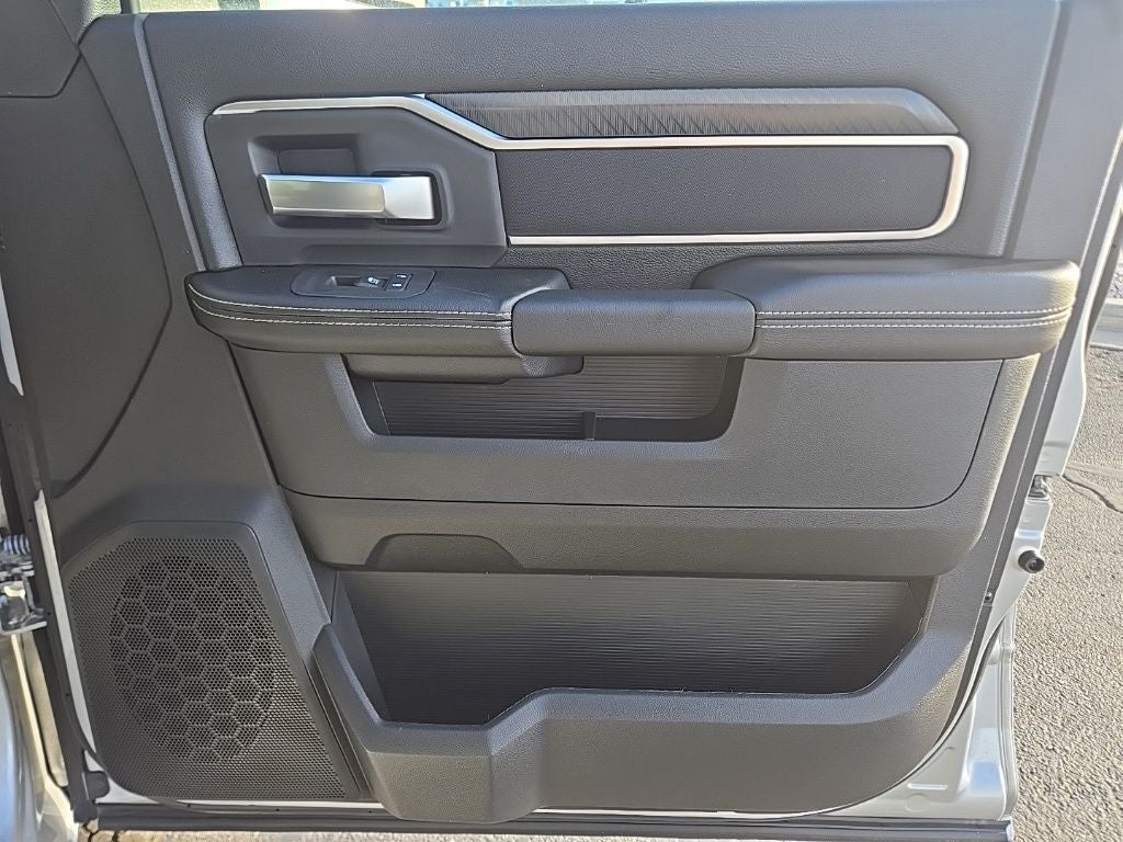 2026 RAM Ram 3500 Chassis Cab RAM 3500 BIG HORN CREW CAB CHASSIS 4X4 60' CA