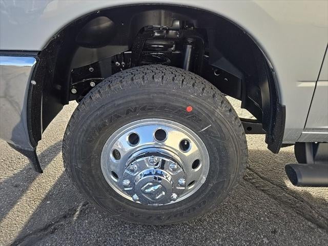 2026 RAM Ram 3500 Chassis Cab RAM 3500 BIG HORN CREW CAB CHASSIS 4X4 60' CA