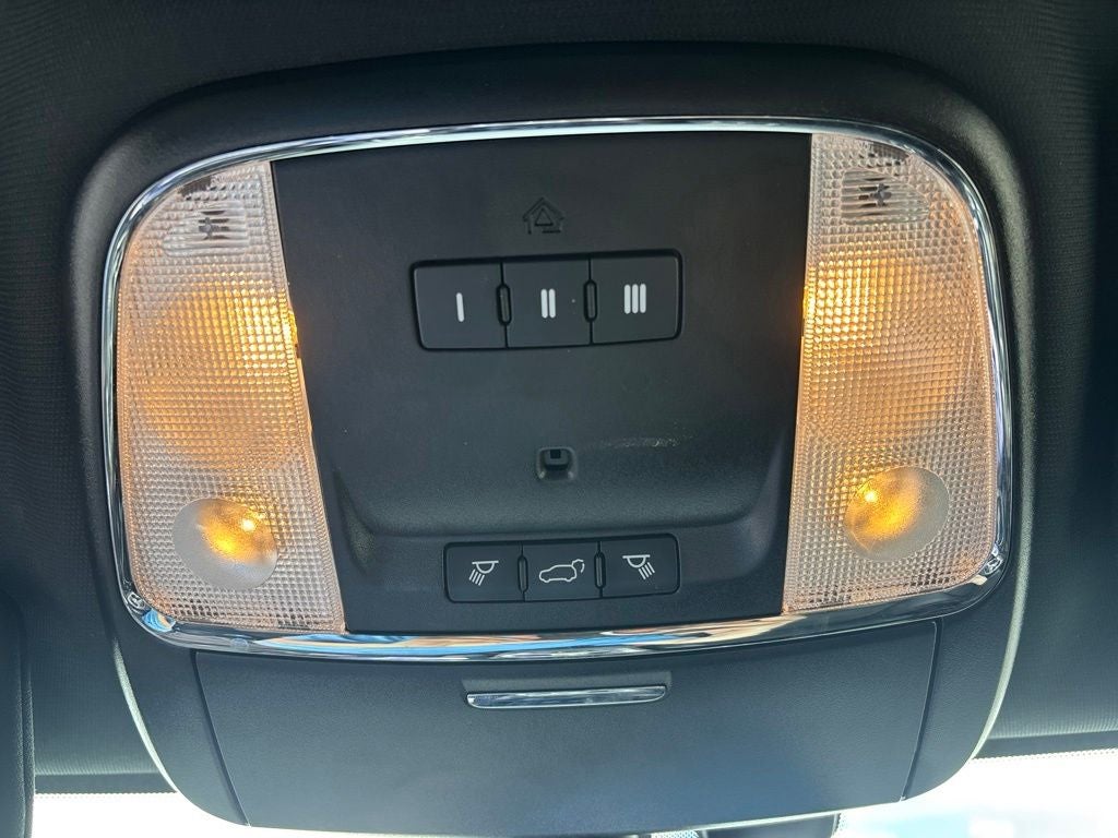 2020 Jeep Grand Cherokee Altitude - Photo 18