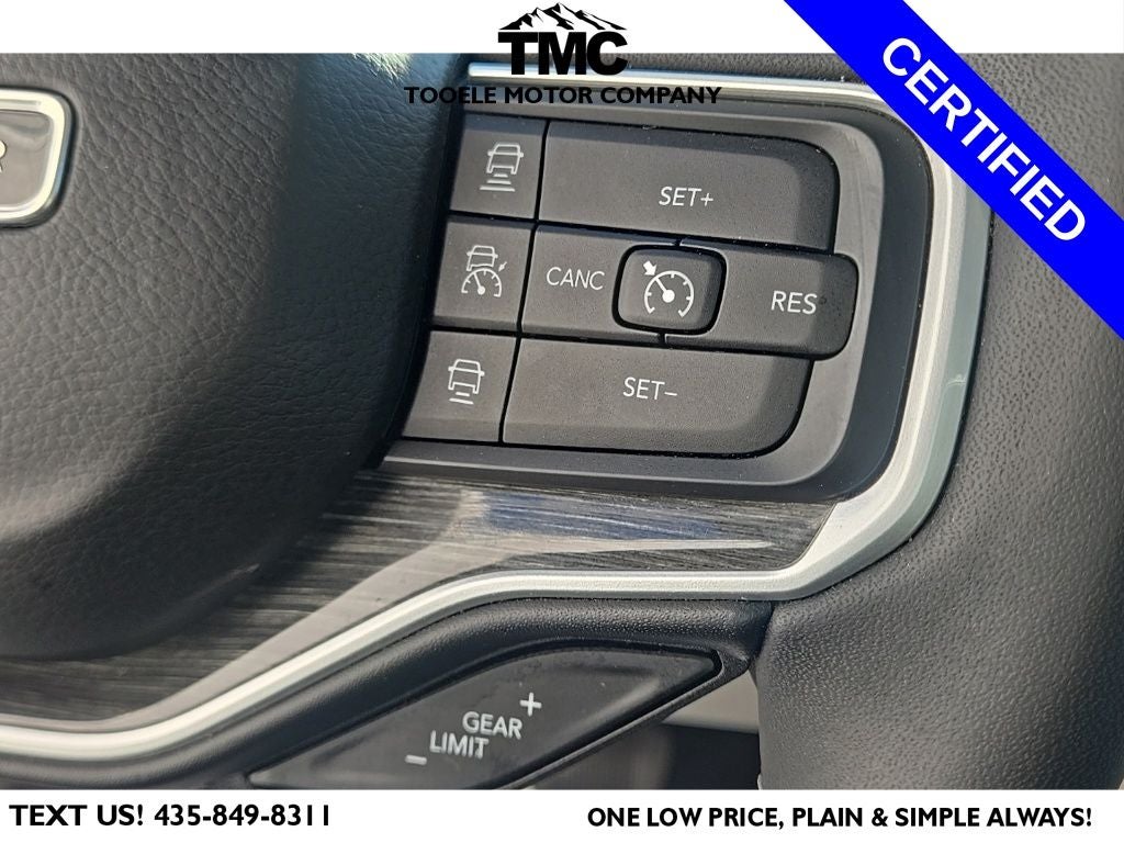 2022 Jeep Wagoneer Series III + 3 Panel Moonroof + Heated Front & Rear Seats