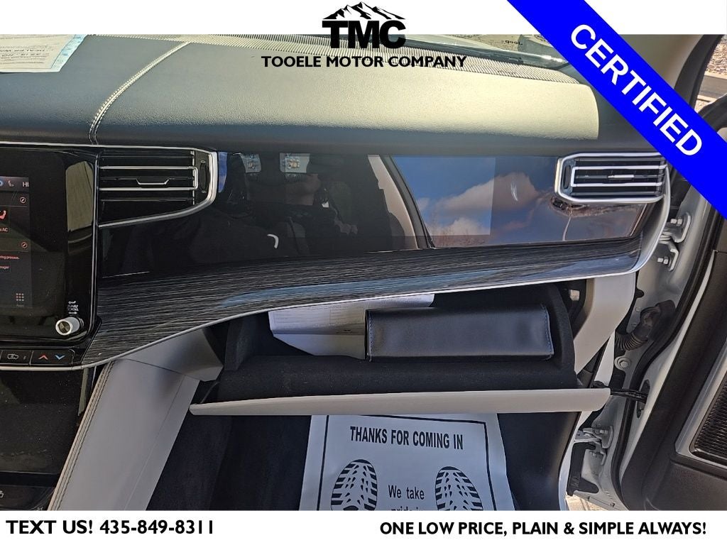 2022 Jeep Wagoneer Series III + 3 Panel Moonroof + Heated Front & Rear Seats