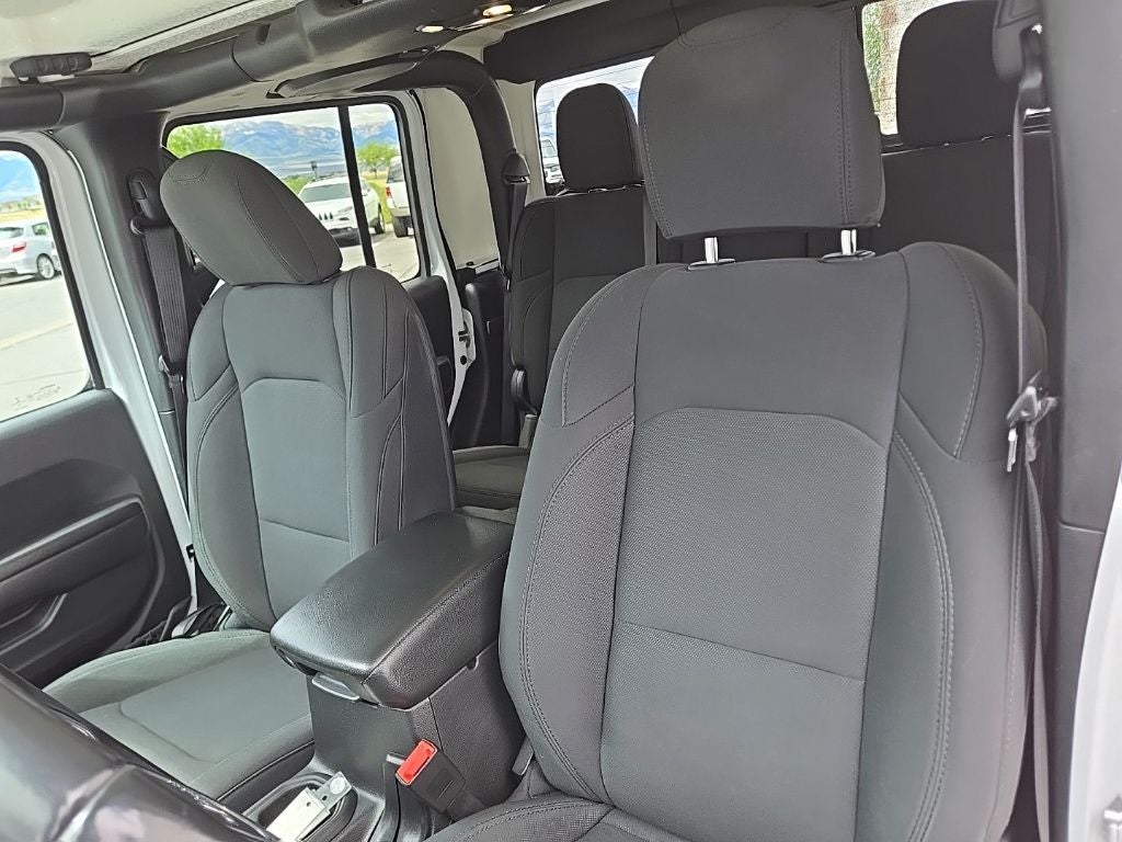 2020 Jeep Gladiator Sport