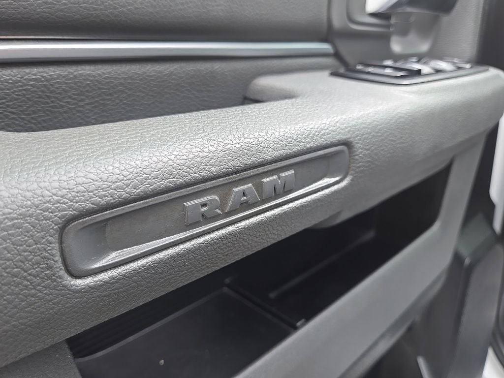 2018 RAM 1500 SLT