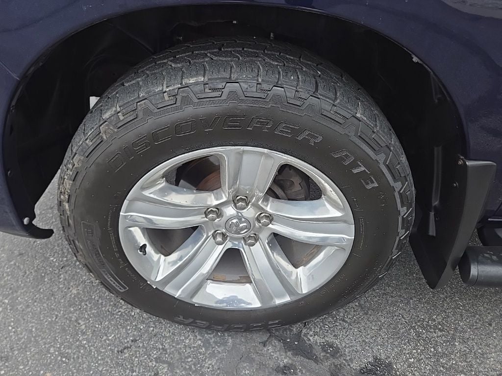 2015 RAM 1500 Sport + Moonroof + Heated Front & Rear Seats & Steering